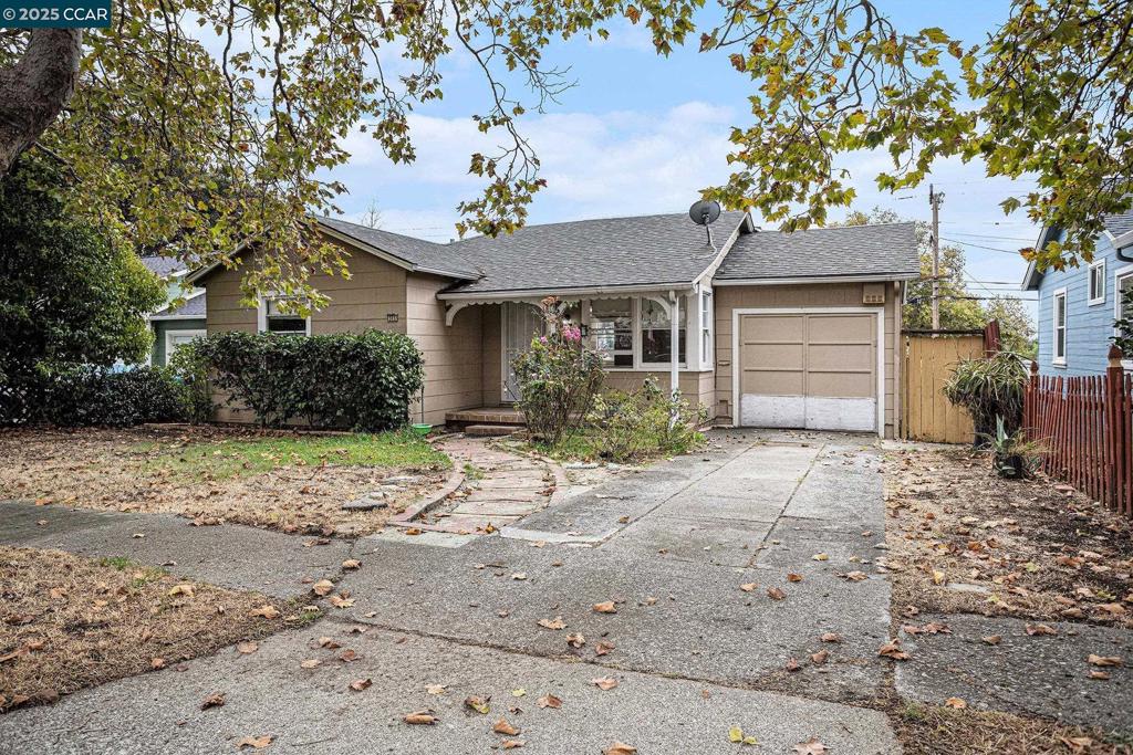 VALLEJO MANOR - Residential