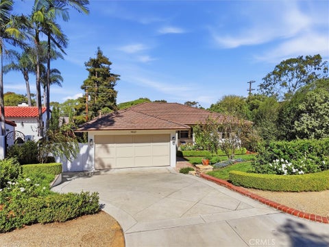 Photo of 4021 Via Valmonte, Palos Verdes Estates, CA 90274 (MLS # SB26208301)