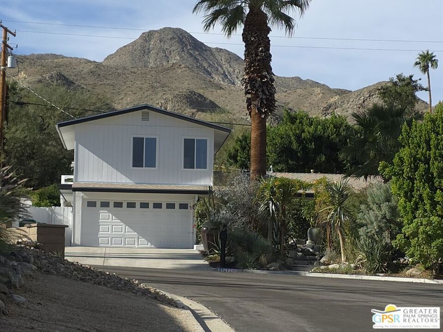 MID-CENTURY MODERN POOL HOME W/ GREAT VALLEY AND MOUNTAIN VIEWS!!! GUEST HOUSE AND STUDIO APT, Top of Cathedral City Cove!!!  This is a legal 3 unit property per city, in an area of single family homes IN THE UPPER COVE.