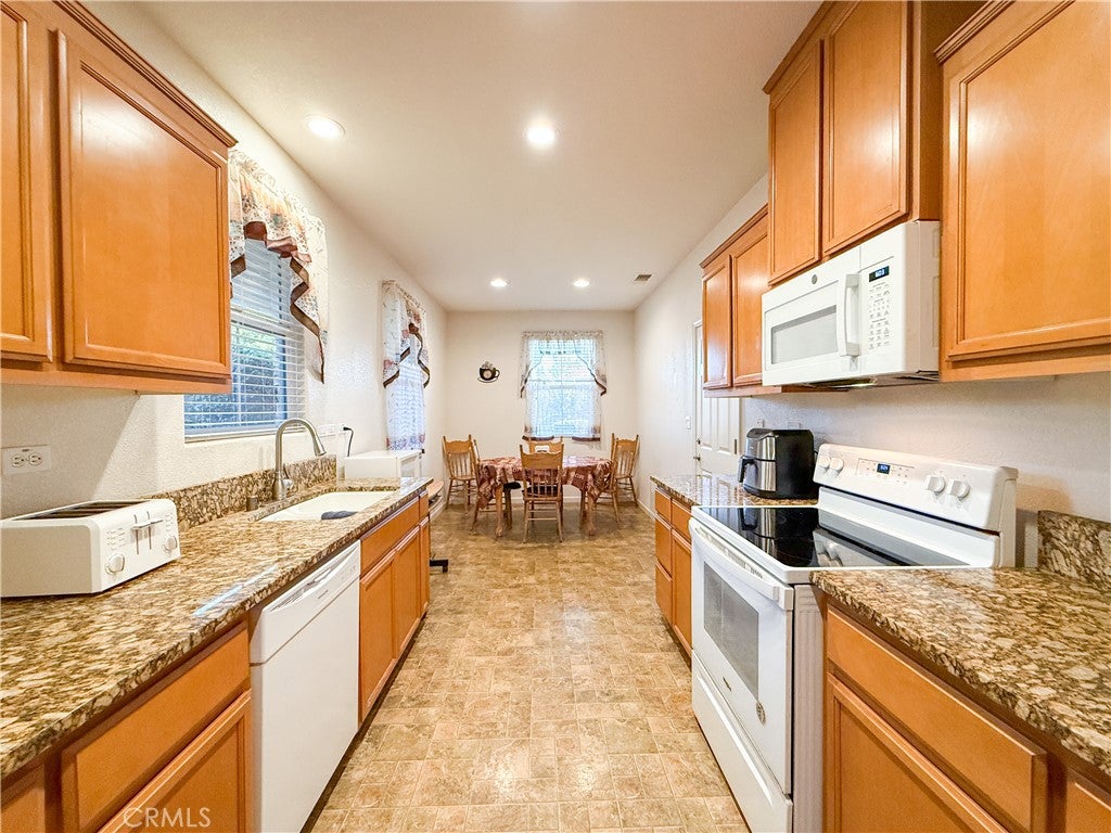 565 Tolman Way