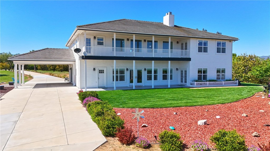 22252 Monte Rancho Drive
