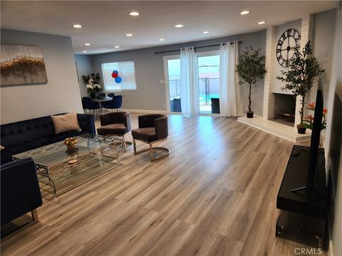 Photo of 7847 Goodland Avenue, North Hollywood, CA 91605 (MLS # BB25155214) Photo of 7847 Goodland Avenue, North Hollywood, CA 91605 (MLS # BB25155214)