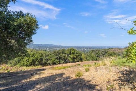 Photo of 221 Twelve Oaks Road, Los Gatos, CA 95030 (MLS # ML82060289)
