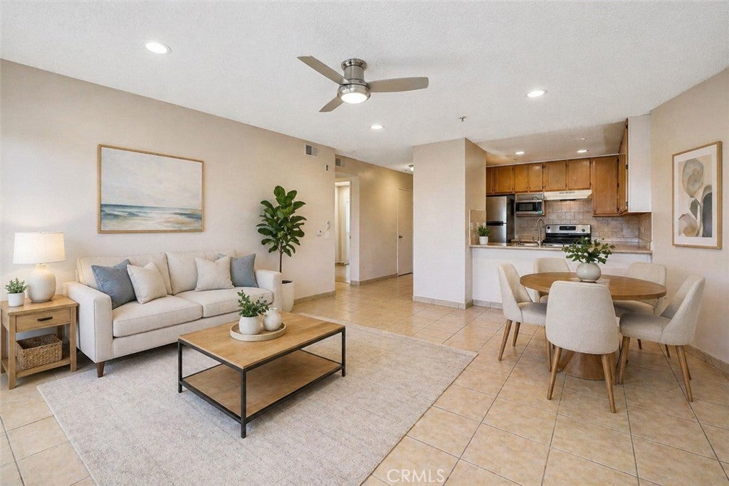 450 E 4th Street 337, Santa Ana CA 92701