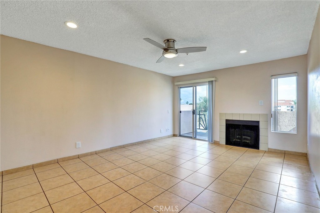 450 E 4th Street 337