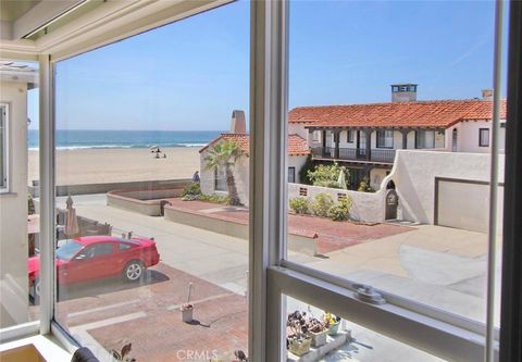 Photo of 2231 Hermosa Avenue #1, Hermosa Beach, CA 90254 (MLS # SB25264046)