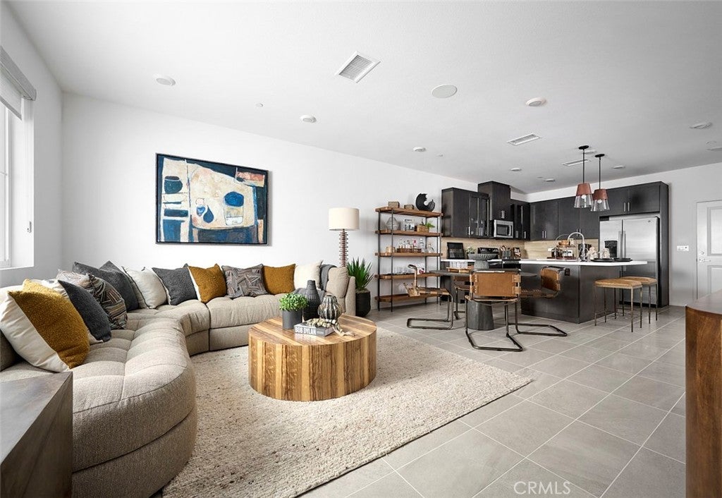 3541 S. Eichler Paseo 26