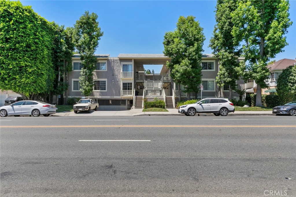 ****AMAZING OPPORTUNITY ****in the heart of Sherman Oaks! This 2 bedroom & 2 bathroom condo boasts an open concept living room with engineered hardwood floors from the livingroom to the bedrooms and 4k recessed lighting throughout. Plenty of natural light within the unit. The updated kitchen features butcher block countertops/bar, modern cabinets and stainless steel sink and appliances (refrigerator,stove,dishwasher). Stackable washer and dryer tucked discreetly inside a hallway closet for added convenience. Master bedroom has a large closet & full updated bathroom. Second bedroom has ample space and full size updated bathroom across the hallway. The unit is located at the rear of the building and is super quiet and peaceful. Central A/C and heater operated by NEST. Two subterranean parking spaces. Community amenities include, fitness center, additional laundry room, billiard table and recreation room. Minutes from the shops,restaraunts & bars on Ventura Blvd. 2 minute walk to Whole Foods & Hugo's Tacos, a neighborhood favorite.