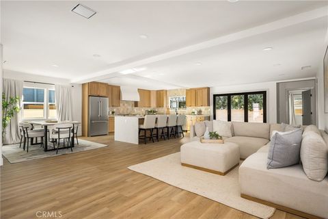 3635 Conquista Long Beach CA 90808