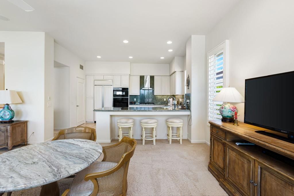 listing image 130729935542888856340