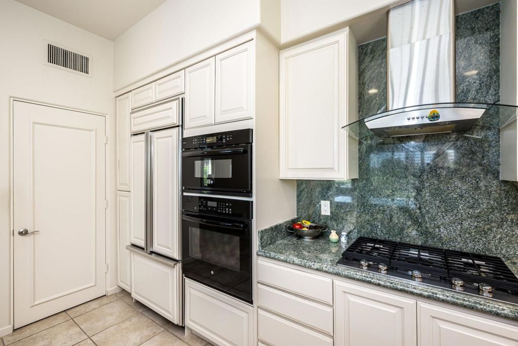 listing image 130727732736691571156