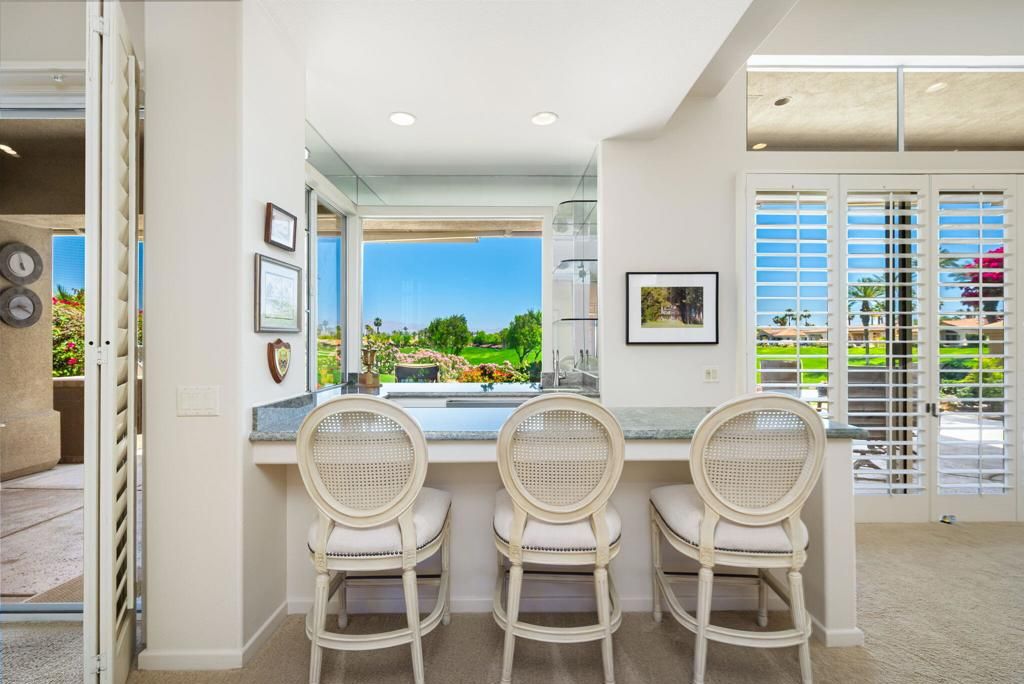 listing image 130727419846720225658