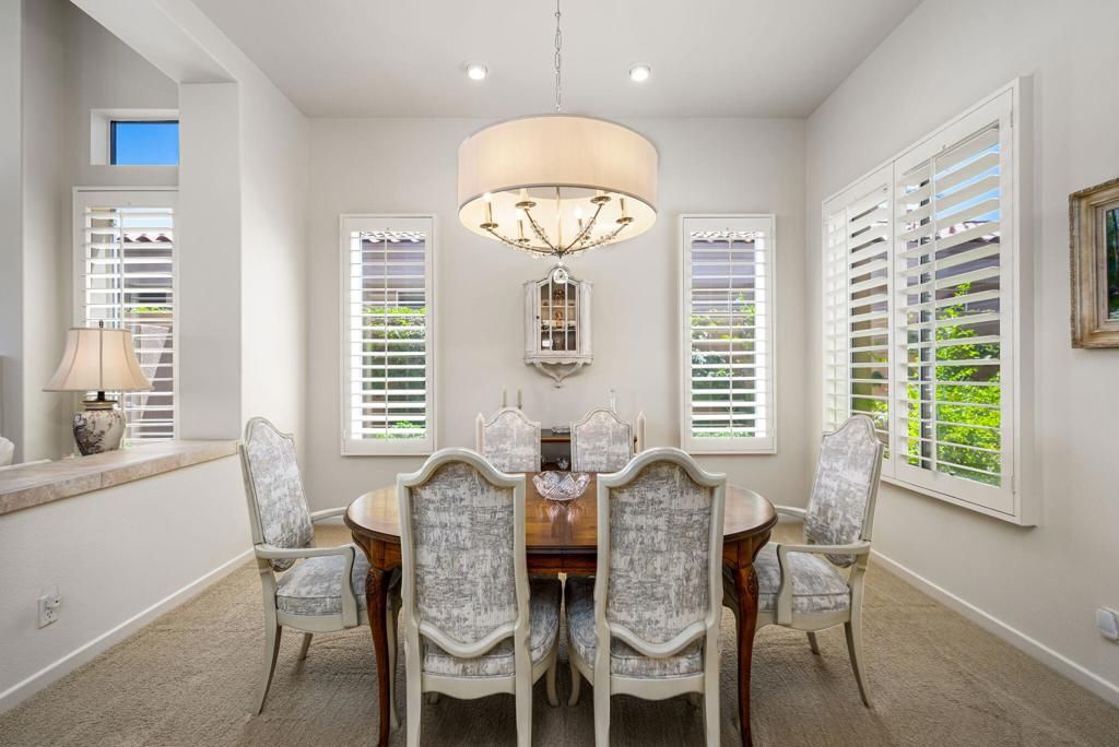 listing image 130724268592706165297