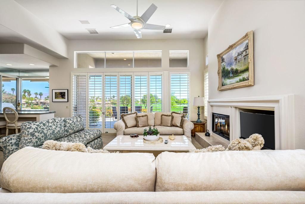 listing image 130722446225526522411