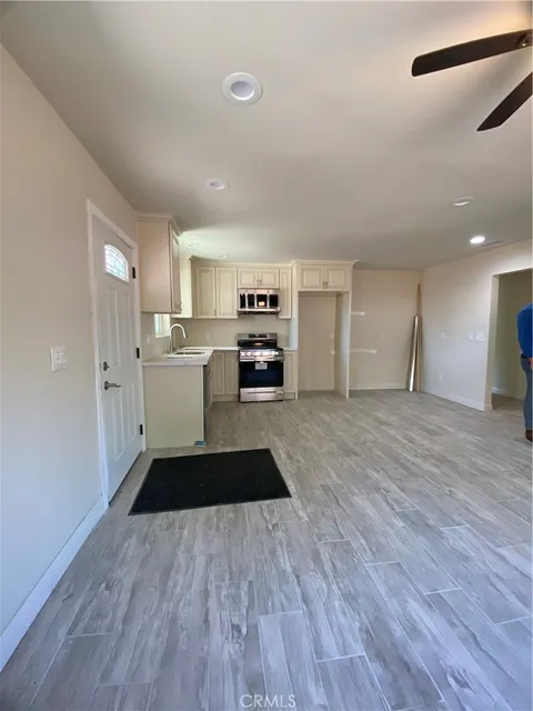 1727 w santa ana Blvd, Santa Ana, CA 92703 - MLS#: OC24242433