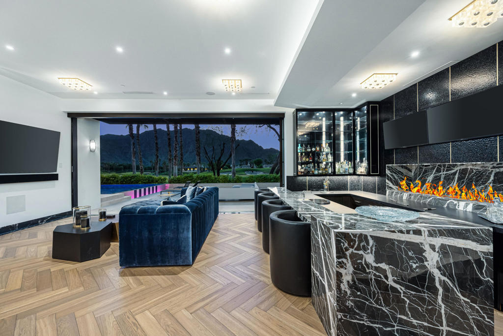 The Hideaway - Residential