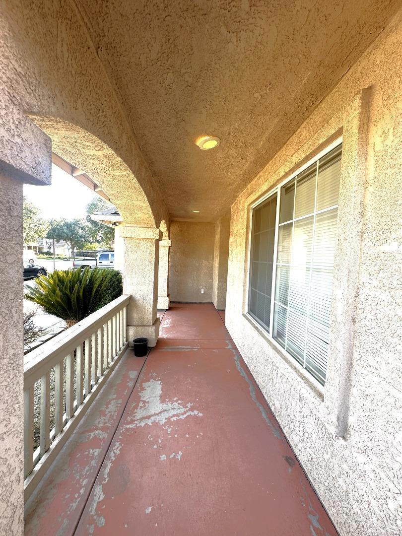 2613 Medinah Court