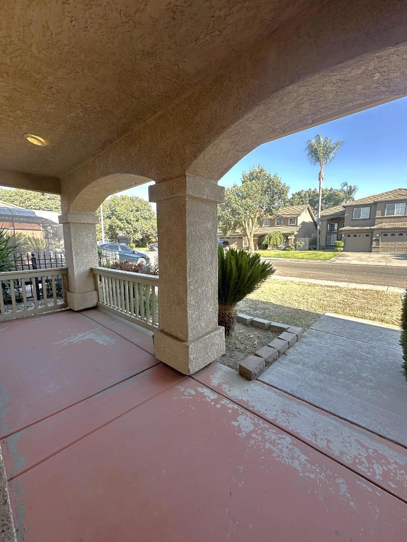 2613 Medinah Court