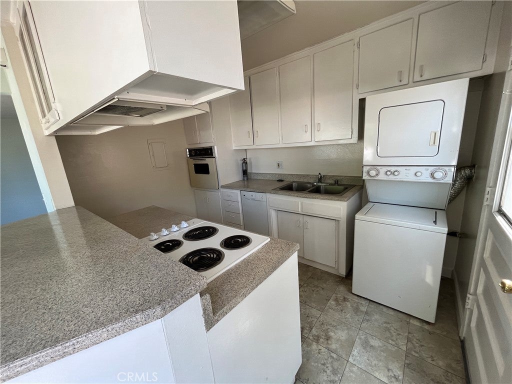 2956 Peppertree