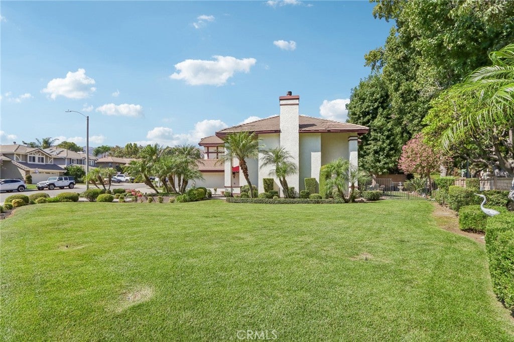 4914 Calle El Toro