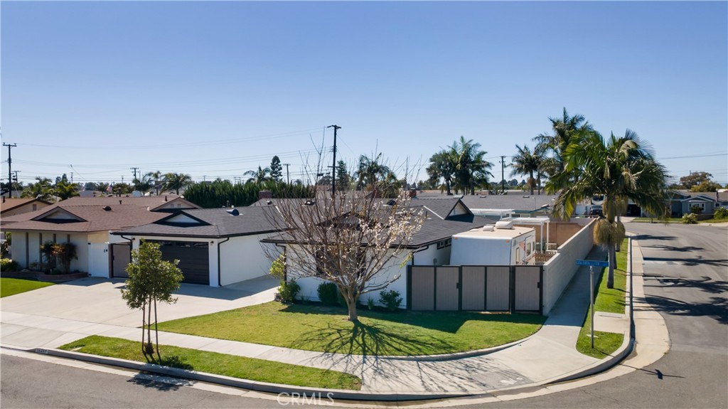 16281 Golden Gate Lane