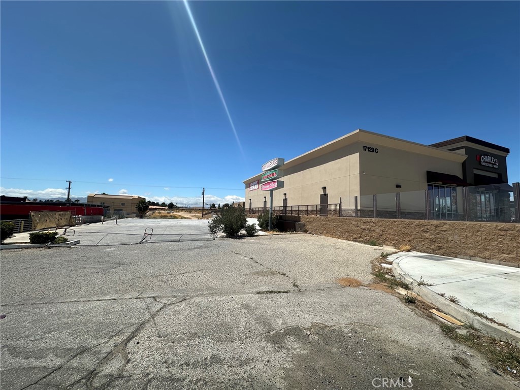 17153 Bear Valley