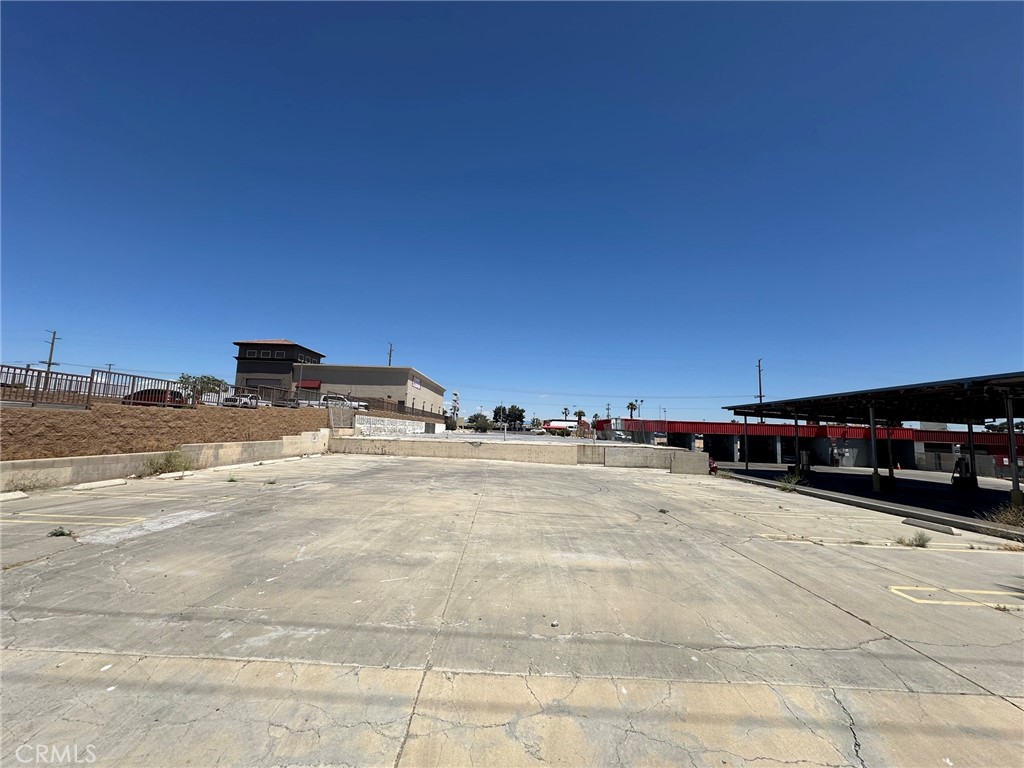 17153 Bear Valley