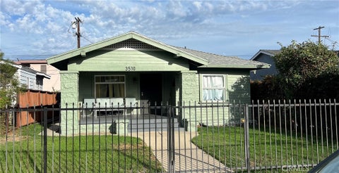 Photo of 3510 S Gramercy PL, Los Angeles, CA 90018 (MLS # DW26210898)