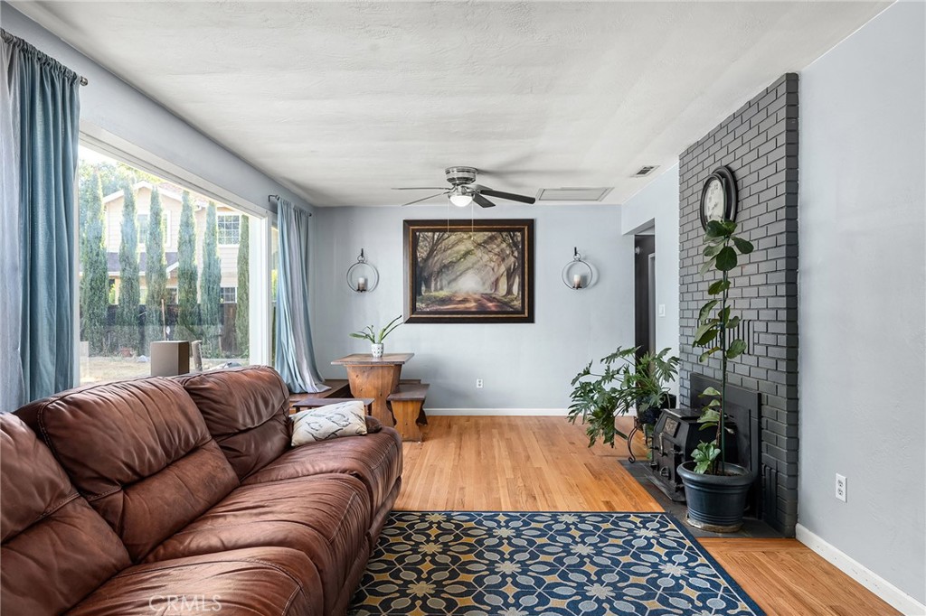 954 Myrtle Ave