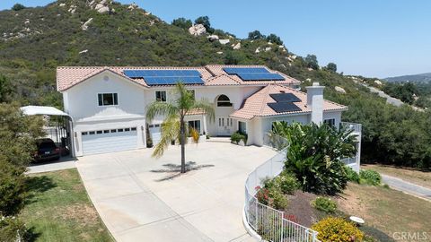 18380 Avenida Caleta Murrieta CA 92562