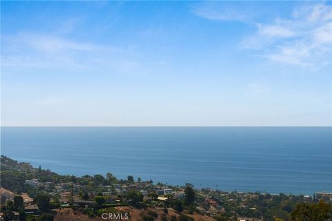 Photo of 2155 Temple Hills Drive, Laguna Beach, CA 92651 (MLS # OC25218400)