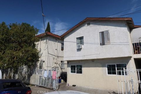 Photo of 964 E 32nd ST, Los Angeles, CA 90011 (MLS # MB26114434)