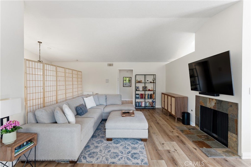 29123 Thousand Oaks BLVD