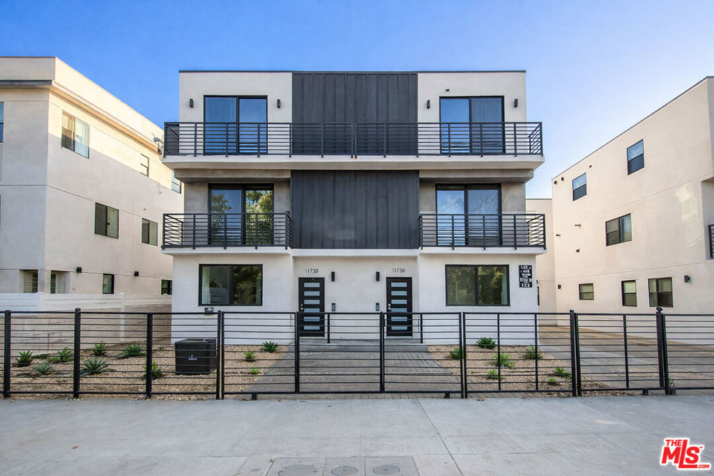 11736 Gilmore Street