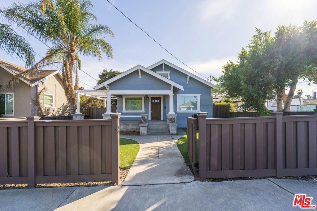 669 w sepulveda street