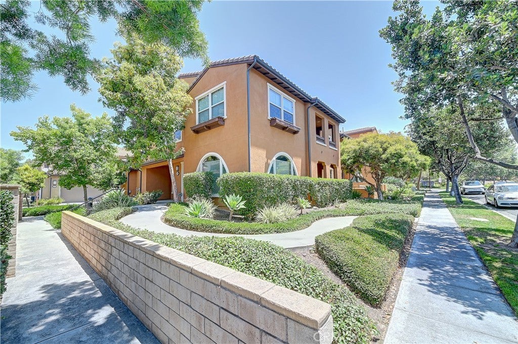 135 Pathway, Irvine CA 92618