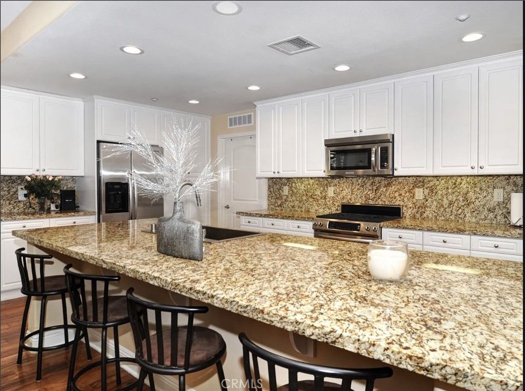 Photo of 135 Pathway, Irvine, CA 92618 (MLS # TR26069713)