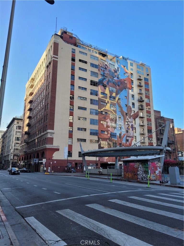 312 W 5th St