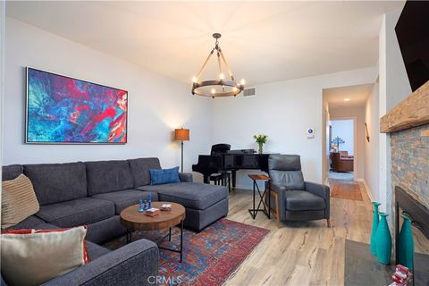 Photo of 4713 E 4th Street, Long Beach, CA 90814 (MLS # PW26068867)