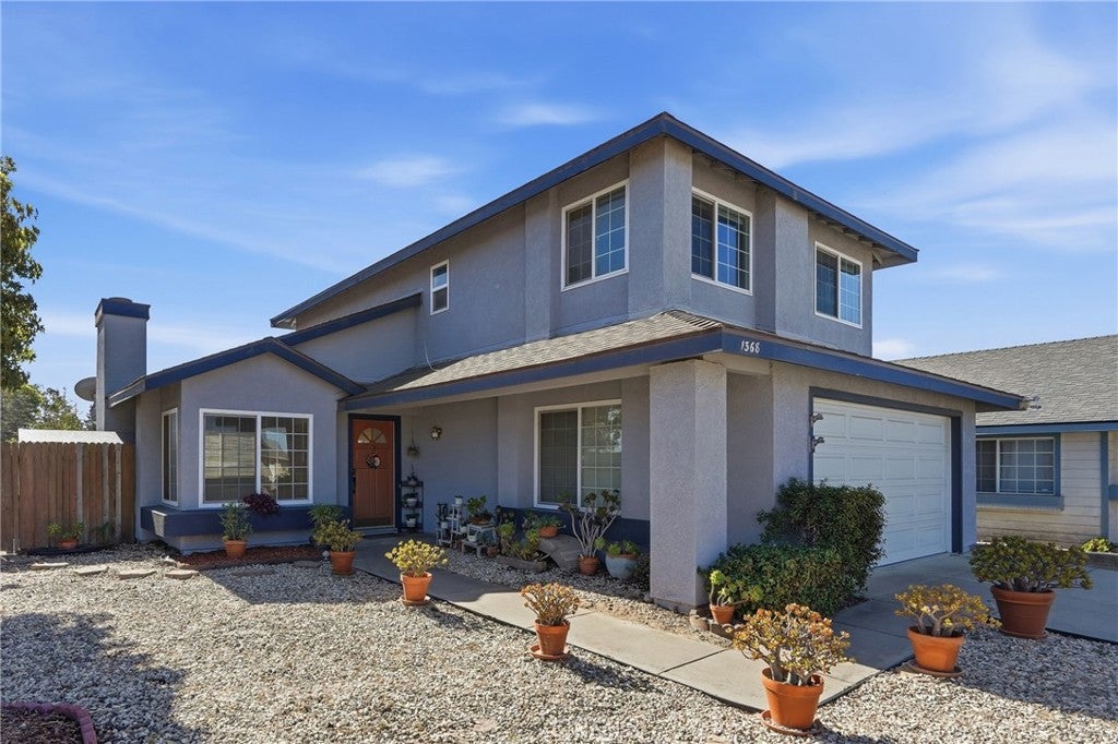 1368 E Foster