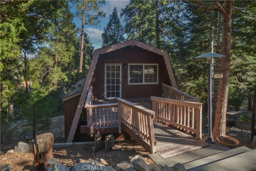 453 Oriole Drive