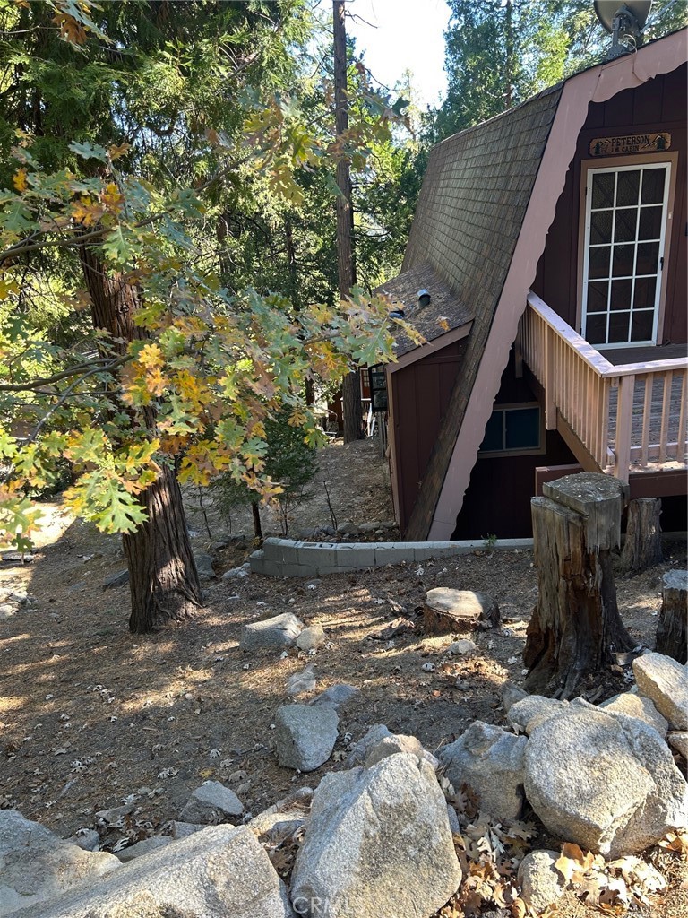 Properties 1 453 Oriole Drive