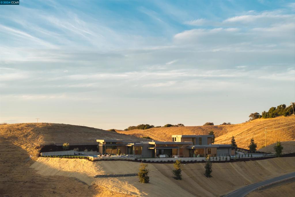 BURTON VALLEY - Residential