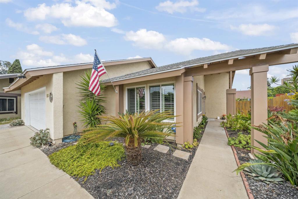 151 Camino Vista Real