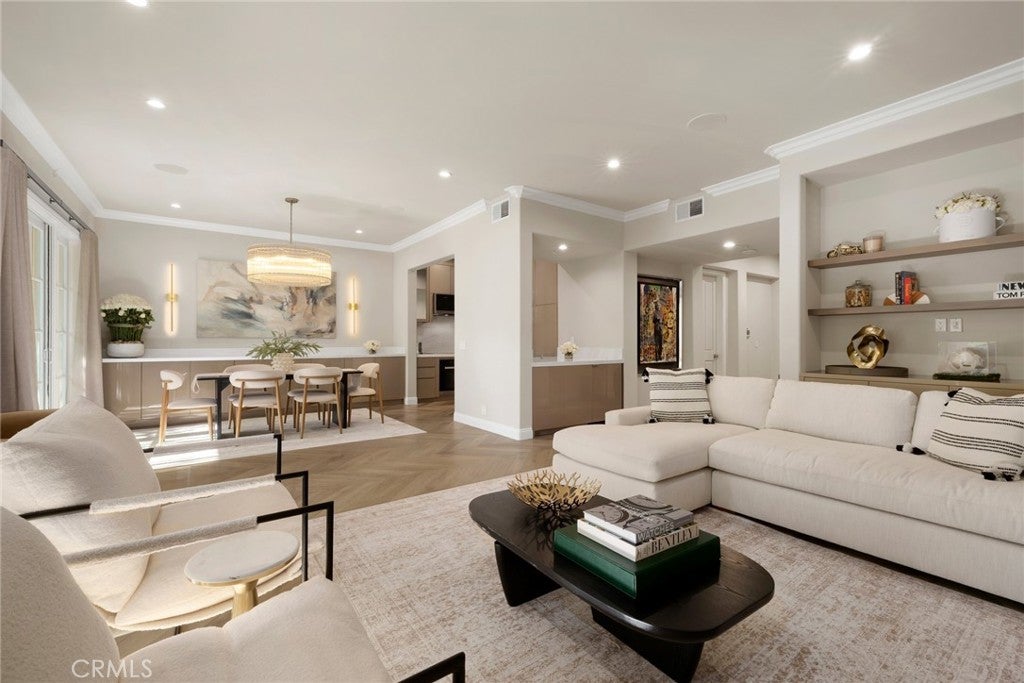 11500 San Vicente 202