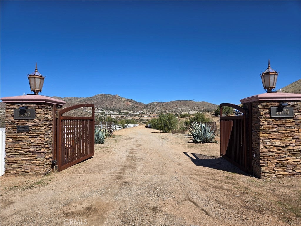 0 White Feather Road
