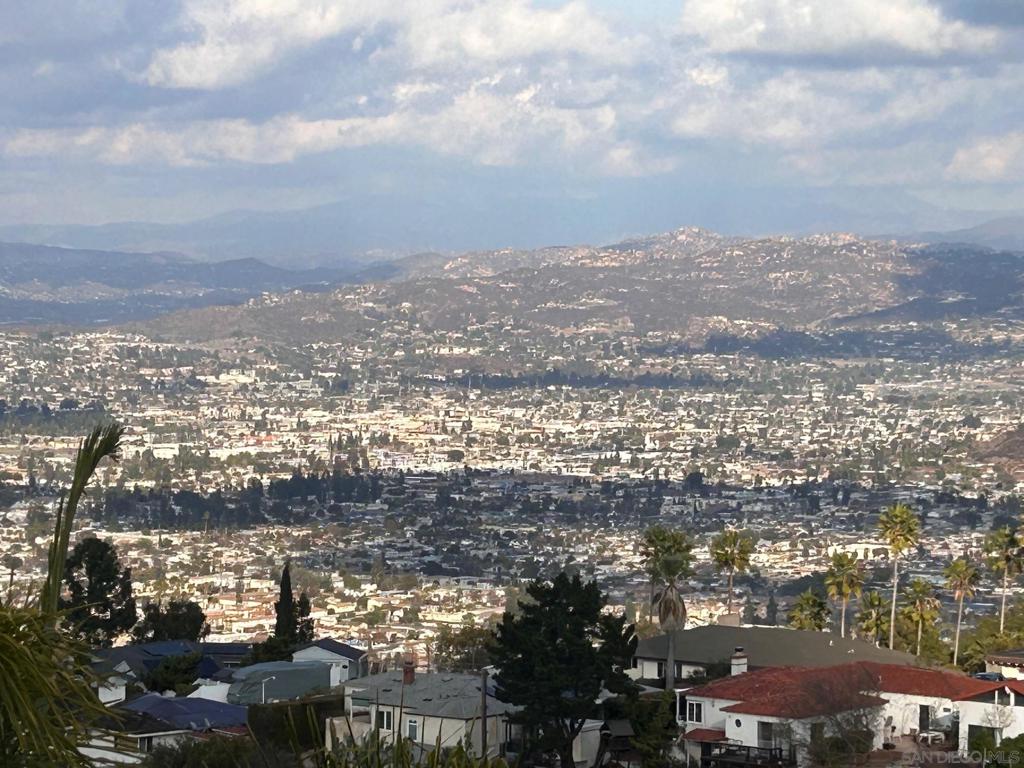 4742 Mt. Helix Drive