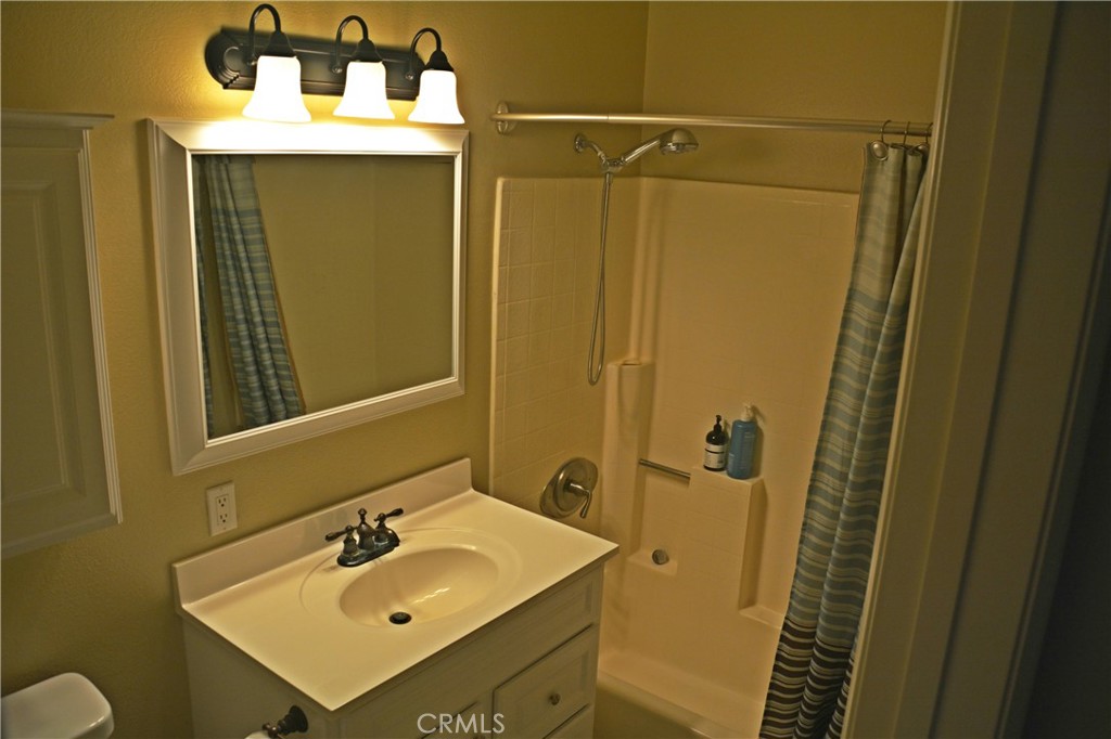 246 Montana Del Lago Drive