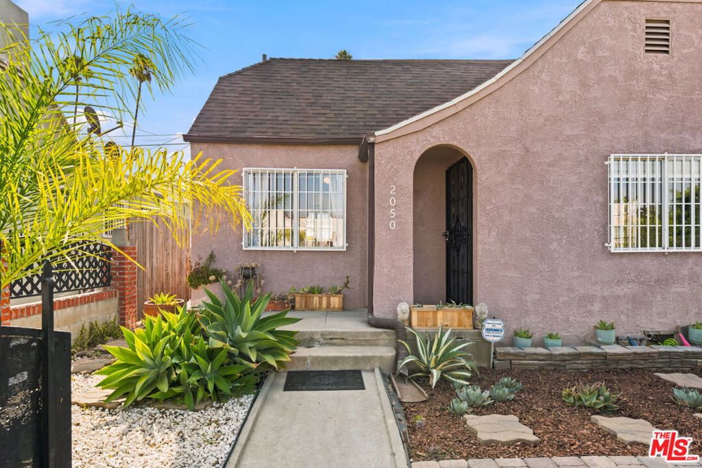 2050 Claudina Avenue, Los Angeles CA 90016