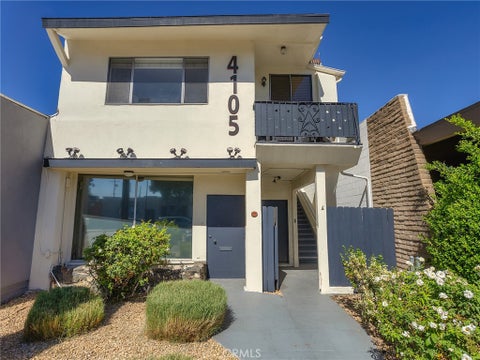 Photo of 4105 W Magnolia Boulevard, Burbank, CA 91505 (MLS # BB26218179)